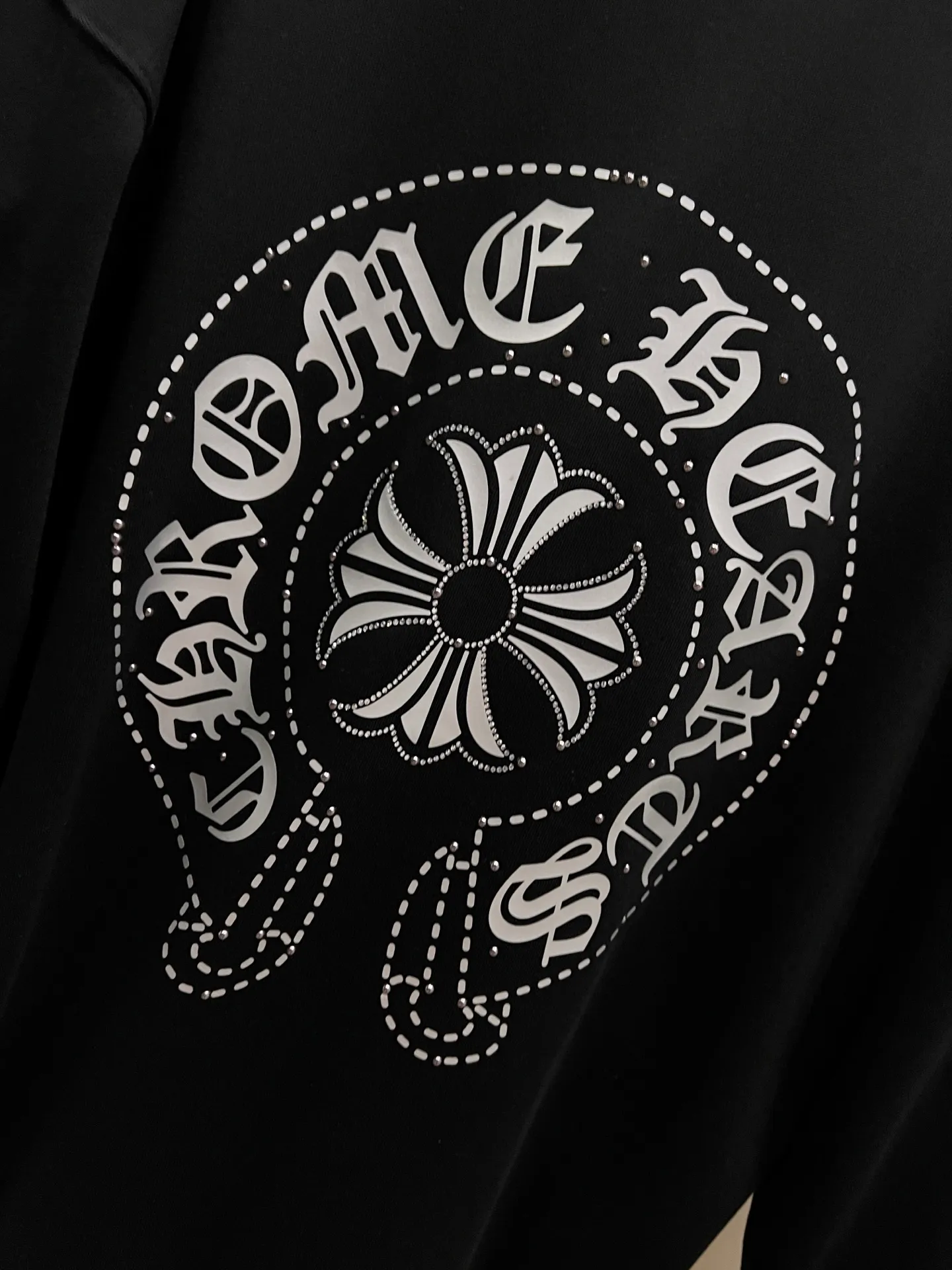 🅿️260 CH Crow 2025 autumn and winter new round neck long-sleeved sweatshirt, cross foam technology + Middle Eastern Australian diamond design technology, the real thing is great🔥Same style for men and women, loose version, size S M L XL XXL five sizes black white